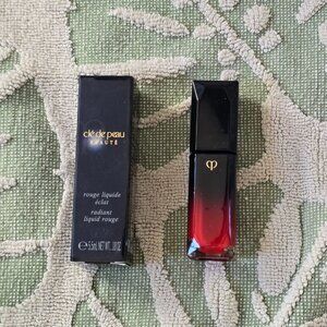 Cle de Peau Beaute Radiant Liquid Rouge 17 Lipstick Liptint MU5